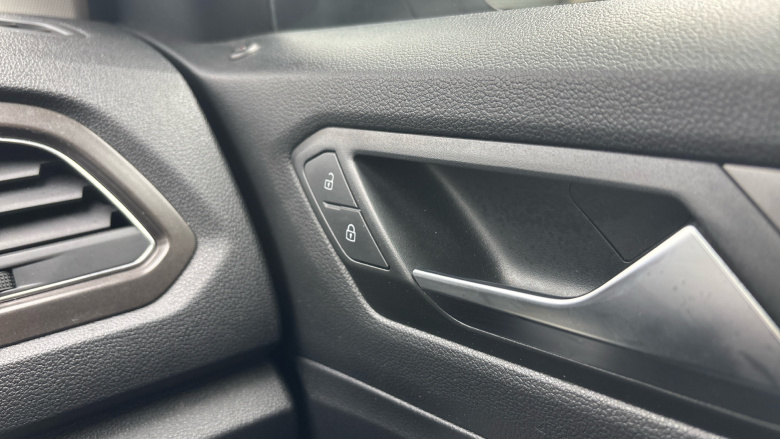 Volkswagen T-Roc 1.5 TSI EVO SEL 5dr Petrol Hatchback